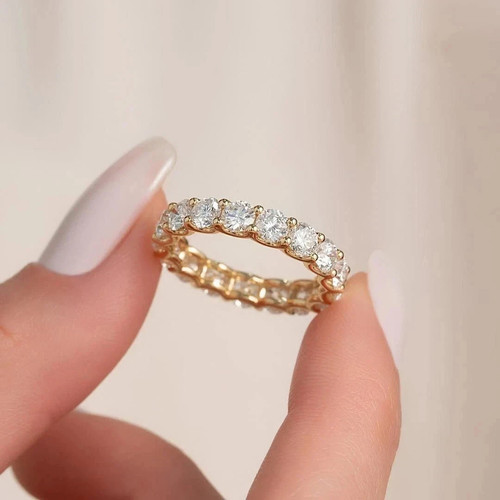 4ct round cut - round, natural
